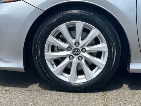 Certified 2019 Toyota Camry LE FWD image 28