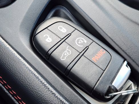 Used 2024 Dodge Durango GT image 30