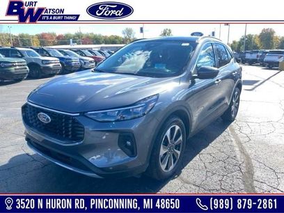 New 2024 Ford Escape Platinum w/ Premium Technology Package