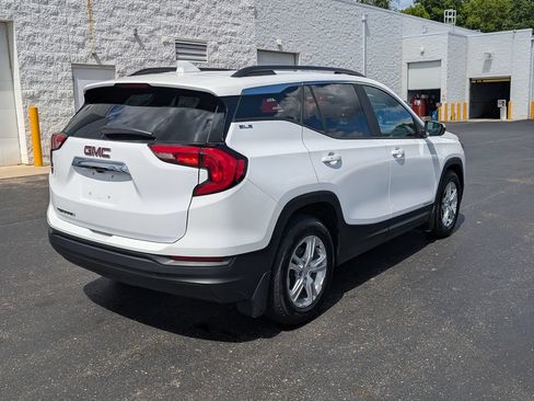 Used 2021 GMC Terrain SLE w/ Driver Convenience Package FWD image 7