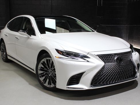 Used 2020 Lexus LS 500 w/ Luxury Package image 10