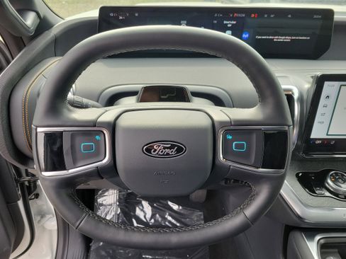 New 2026 Ford Expedition Tremor image 33