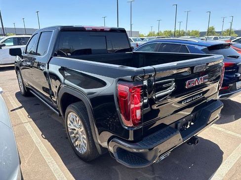 Used 2022 GMC Sierra 1500 Denali w/ Denali Reserve Package AWD/4WD image 3