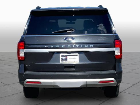 Used 2022 Ford Expedition XLT RWD image 5