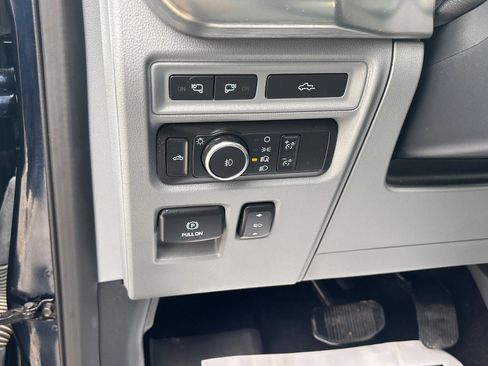 Certified 2022 Ford F150 Lariat w/ Equipment Group 502A High image 29