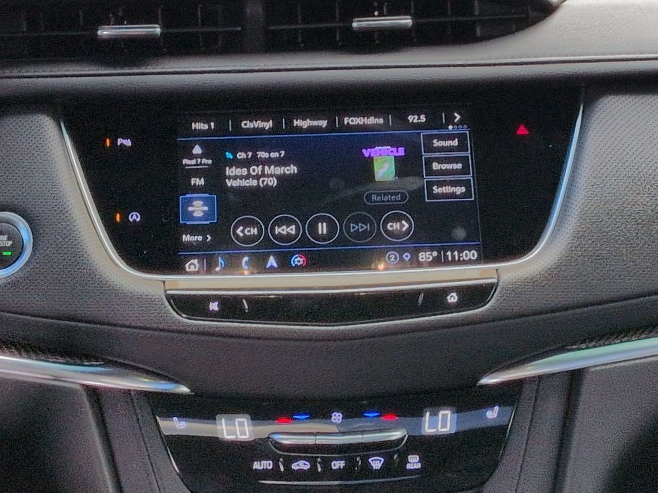 Used 2022 Cadillac XT5 Sportv w/ LPO, Floor Liner Package AWD/4WD image 18