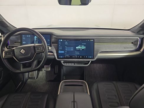 Used 2022 Rivian R1T Adventure image 26