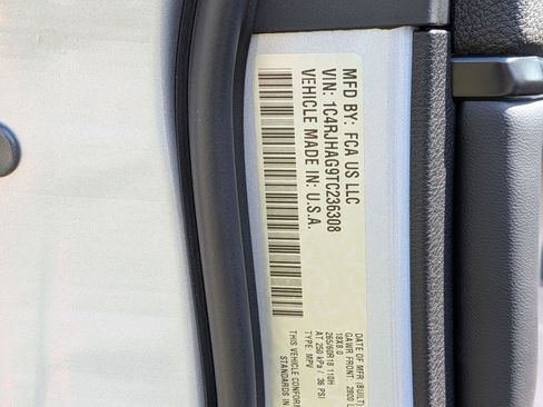 New 2026 Jeep Grand Cherokee Laredo X image 37