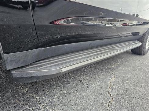 Used 2021 Chevrolet Tahoe LT image 11