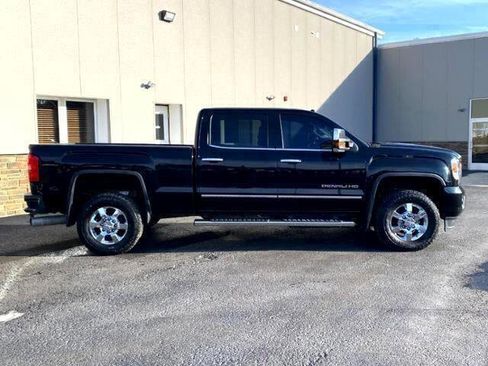 Used 2015 GMC Sierra 3500 Denali w/ Duramax Plus Package image 12