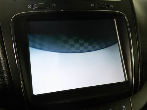 Used 2019 Dodge Journey Crossroad image 6