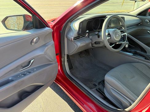 Certified 2023 Hyundai Elantra SEL image 13
