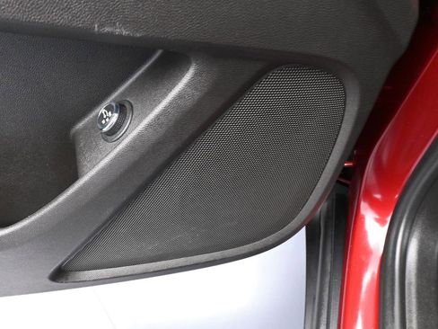 Used 2018 Chevrolet Traverse LT image 14