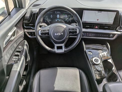 Certified 2024 Kia Sportage EX w/ EX Premium Package AWD/4WD image 15