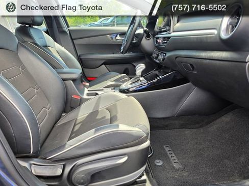 Used 2023 Kia Forte GT-Line w/ GT-Line Technology Package FWD image 40