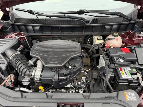 Used 2017 Cadillac XT5 Luxury w/ Driver Awareness Package image 12