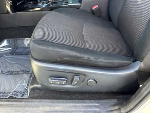 Used 2021 Toyota 4Runner TRD Off-Road image 12