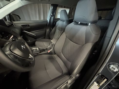 New 2026 Toyota Corolla Cross LE image 5