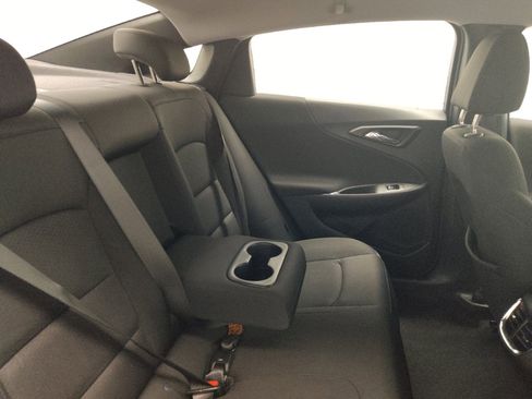 Used 2021 Chevrolet Malibu LT FWD image 19