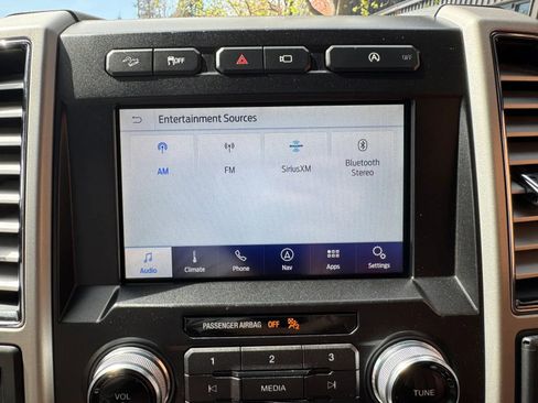 Used 2019 Ford F150 King Ranch w/ Equipment Group 601A Luxury AWD/4WD image 16