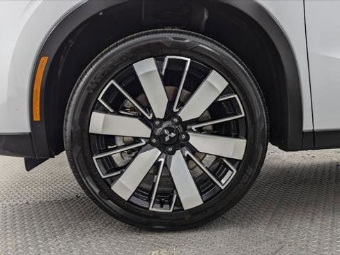 Used 2025 Mitsubishi Outlander SE image 28