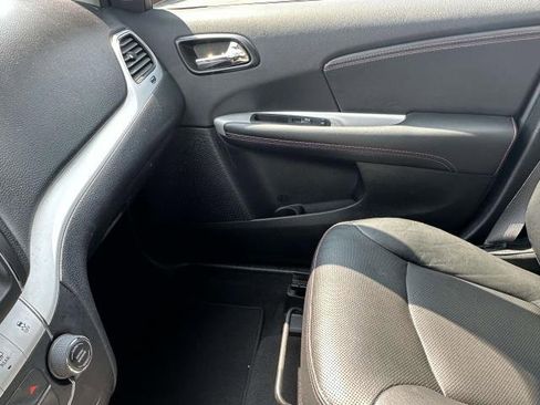 Used 2019 Dodge Journey GT w/ Driver Convenience Group image 34