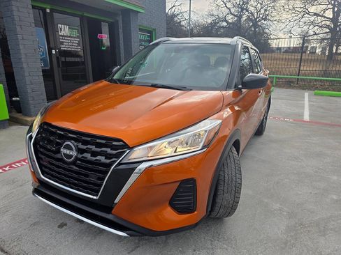 Used 2022 Nissan Kicks SV FWD image 60