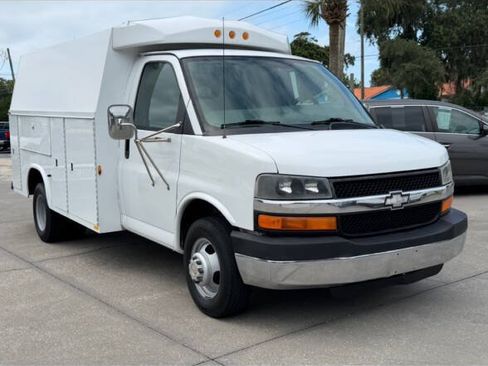 Used 2004 Chevrolet Express 3500 RWD image 3