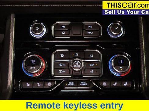 Used 2023 GMC Yukon XL Denali Ultimate AWD/4WD image 24