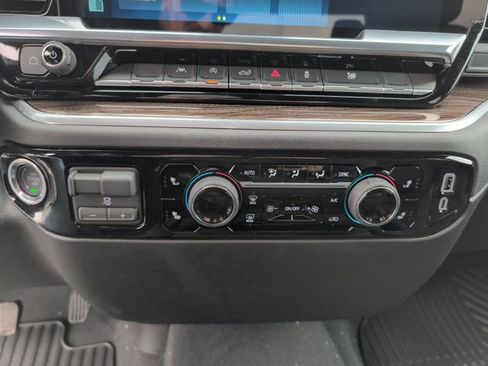 New 2026 Chevrolet Silverado 1500 LT image 17