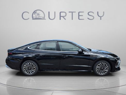 New 2026 Hyundai Sonata SEL FWD image 6