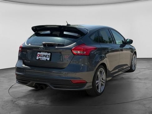 Used 2017 Ford Focus ST FWD image 10