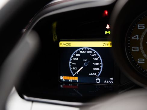 Used 2011 Ferrari 458 Italia Coupe RWD image 37