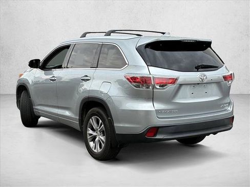 Used 2015 Toyota Highlander XLE AWD/4WD image 7