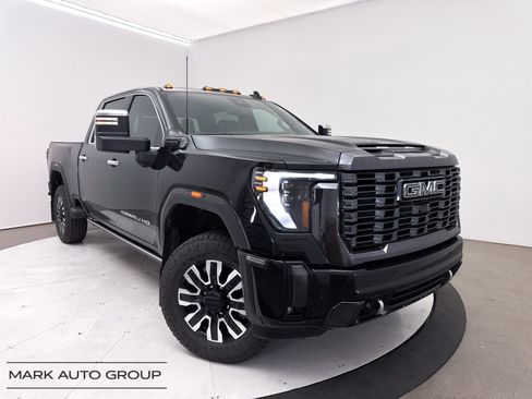 Used 2024 GMC Sierra 3500 Denali Ultimate AWD/4WD image 1