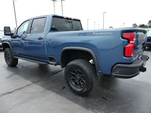 Certified 2024 Chevrolet Silverado 2500 ZR2 w/ ZR2 Bison Edition AWD/4WD image 8