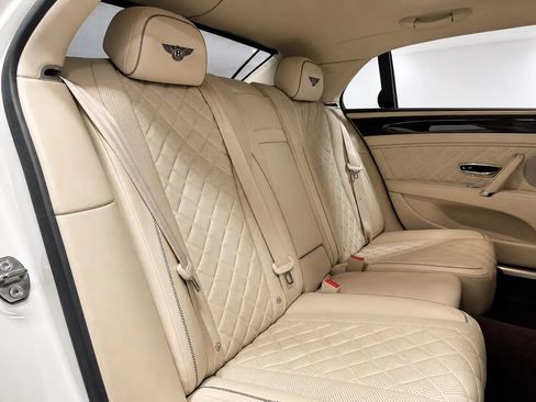 Used 2017 Bentley Flying Spur S V8 AWD/4WD image 22