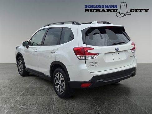 Certified 2023 Subaru Forester Premium image 7