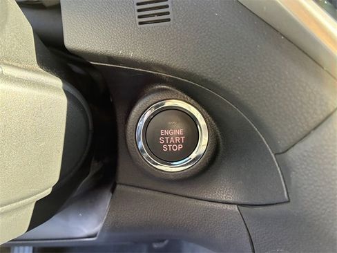 Used 2024 Subaru Ascent Premium w/ Convenience Package image 30