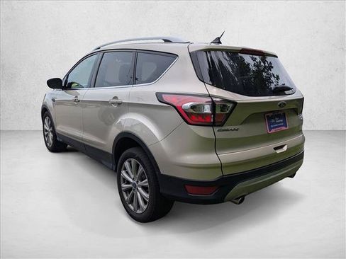 Used 2018 Ford Escape Titanium w/ Ford Safe & Smart Package FWD image 7