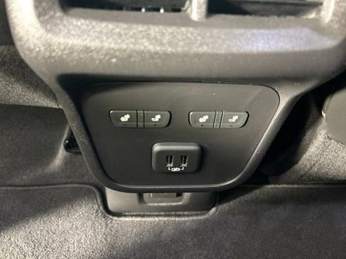 Used 2020 Chevrolet Equinox Premier AWD/4WD image 4