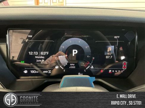 New 2025 GMC Acadia AT4 w/ Super Cruise Package AWD/4WD image 16