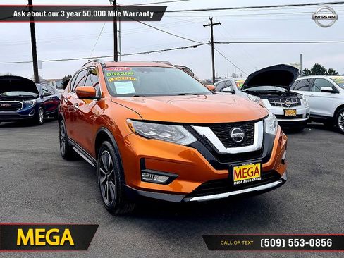 Used 2018 Nissan Rogue SL w/ Premium Package image 5