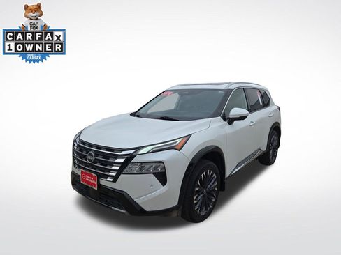 Used 2024 Nissan Rogue Platinum w/ Platinum Premium Package FWD image 1