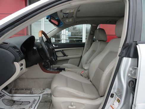 Used 2006 Subaru Outback 3.0R L.L. Bean image 10