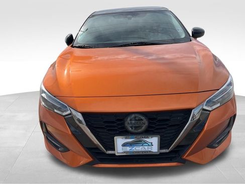 Used 2023 Nissan Sentra SR w/ Electronics Package image 2