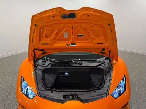 Used 2021 Lamborghini Huracan EVO image 38