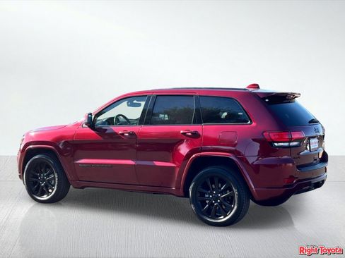 Used 2019 Jeep Grand Cherokee Altitude AWD/4WD image 3
