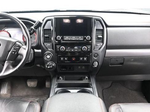 Used 2021 Nissan Titan PRO-4X w/ Pro-4x Convenience Package AWD/4WD image 13