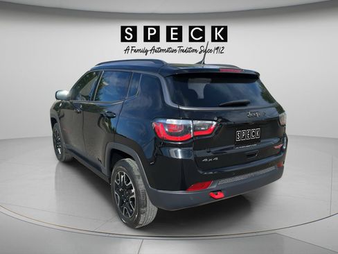Used 2021 Jeep Compass Trailhawk AWD/4WD image 3